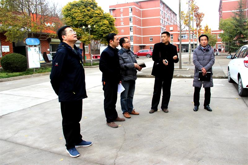 IMG_0105.jpg IMG_0105.jpg