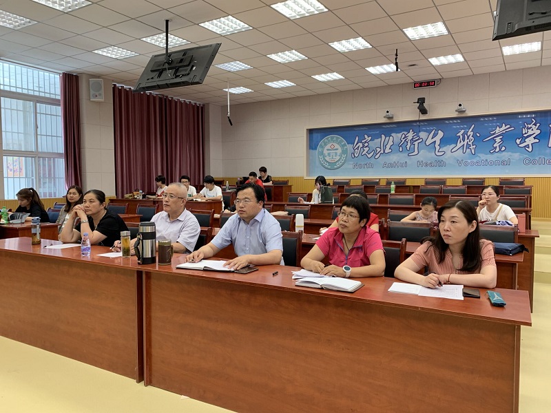 评委.jpg 评委.jpg