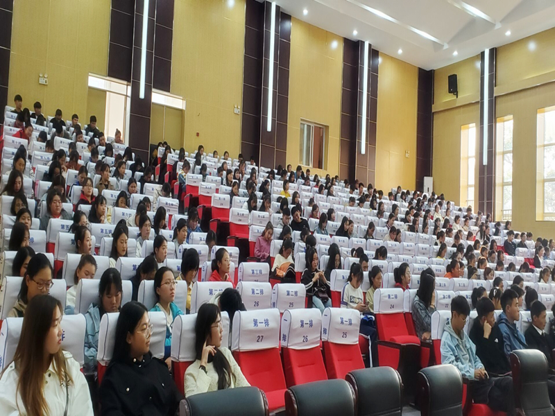 护理系2.jpg 护理系2.jpg