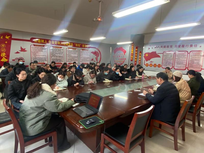 毕业生就业-2.jpg 毕业生就业-2.jpg