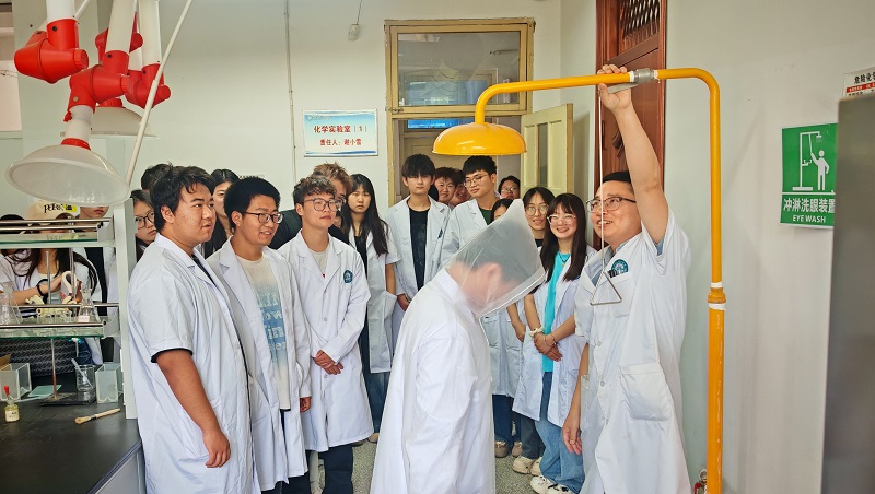 图片2.jpg 图片2.jpg